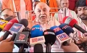 Assam: Pravin Togadia demonizes Muslims, cites population growth conspiracy